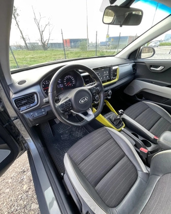Kia Stonic cena 59900 przebieg: 60302, rok produkcji 2018 z Nysa małe 667